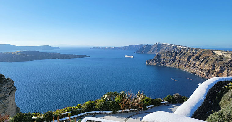 This is an image of Venetsanos Winery. Traveling and food in Greece. 